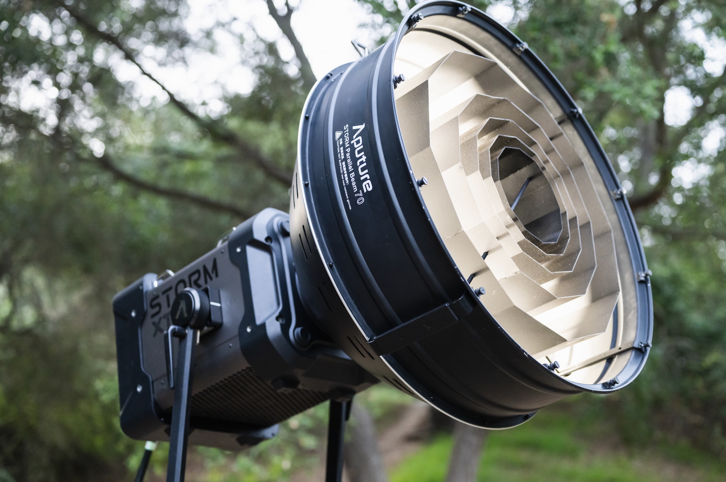 Aputure STORM Parallel Beam 70 - Newsshooter