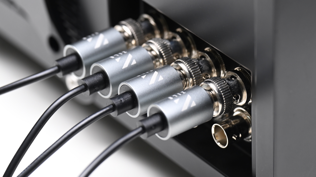 ZILR 12G-SDI BNC & Mini-BNC Cable Kit Review - Newsshooter