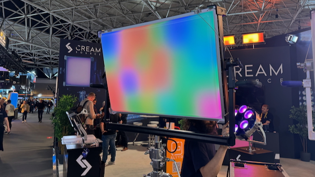 4. Creamsource, Vortex24 Soft 조명 공개 - 부드러운 대형 광원