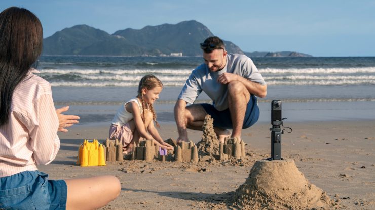 PIU Family by the sea Black with FOMO