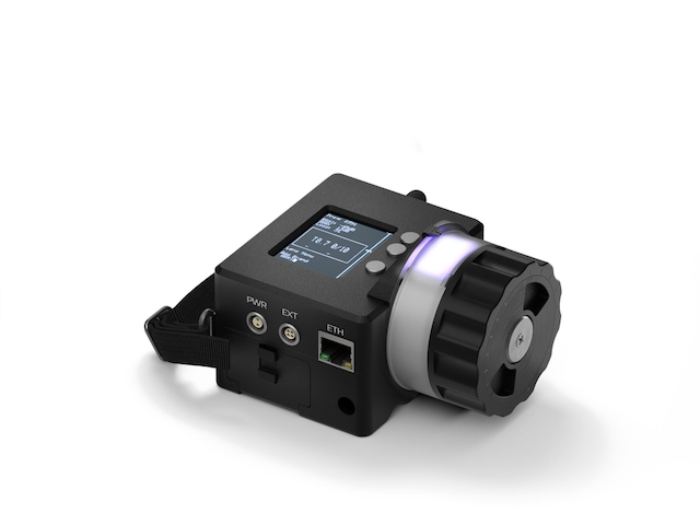 Product Shot Lens Link 1