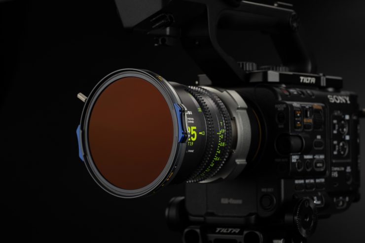 Athena Rewind WhiteBlack 32