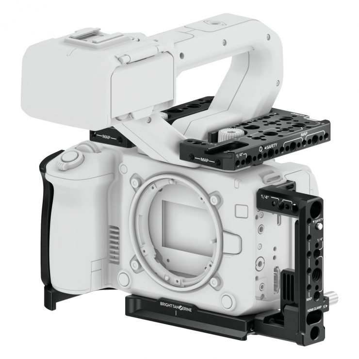 B4005 0055 Canon C50 Essentials Kit 00