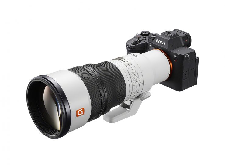 ILCE 7RM6 SEL600F63GM right Large