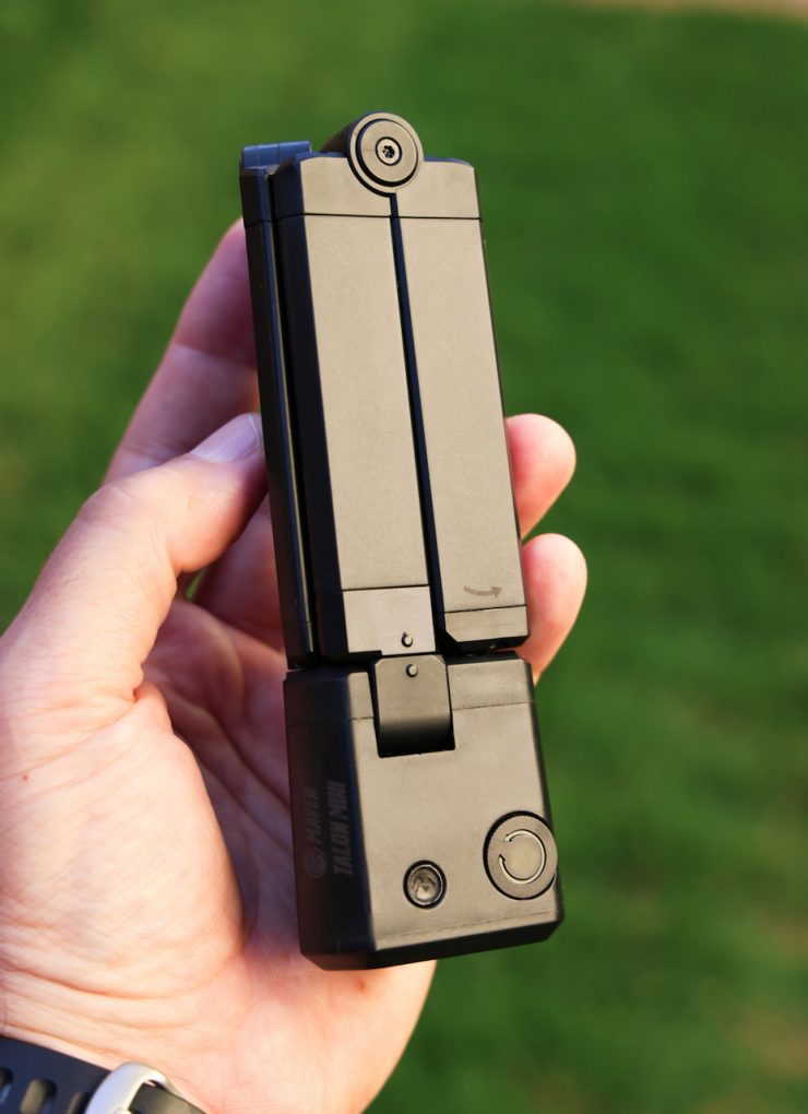 Talon Mini In Hand