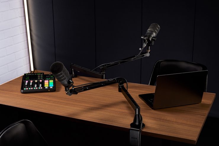 rode lpa1 podcast desk 8192x5464 rgb